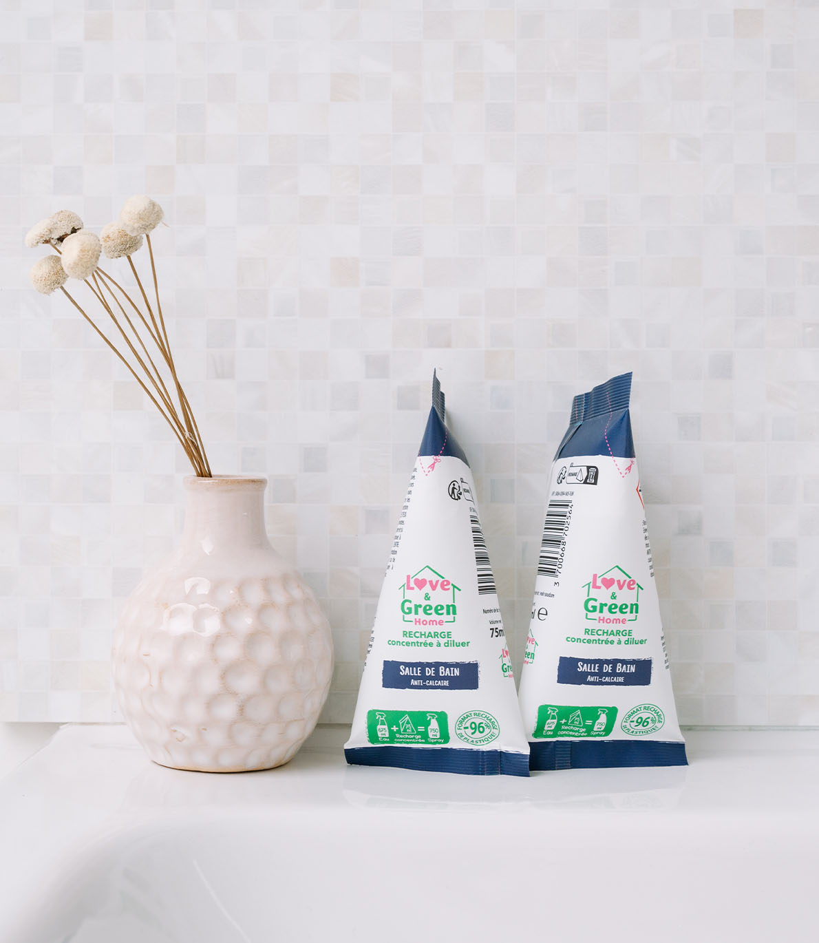 Pack of 2 concentrated refills to dilute Bathroom certified eco-detergent