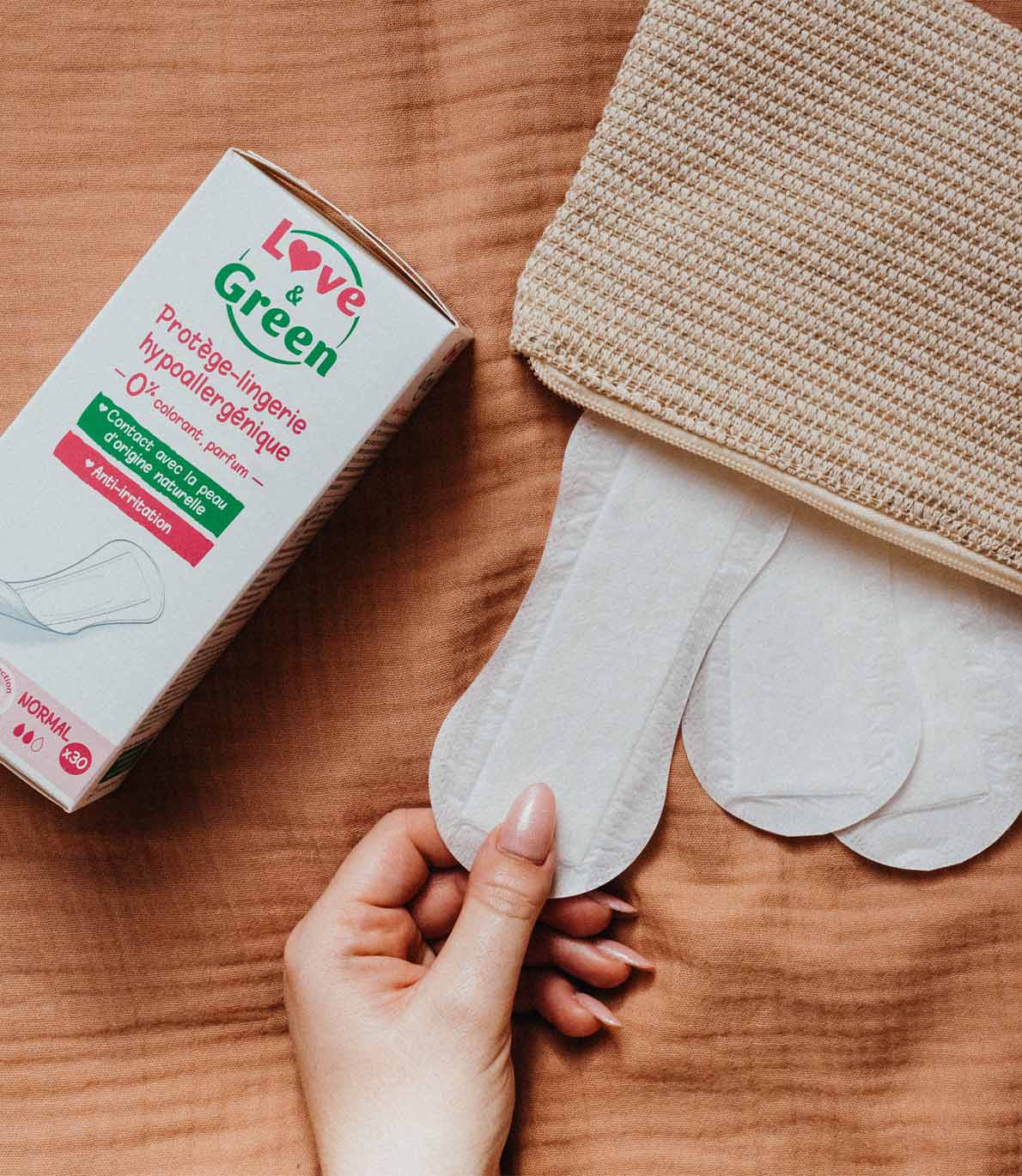 Normaler Beschützer der ökologischen Slips