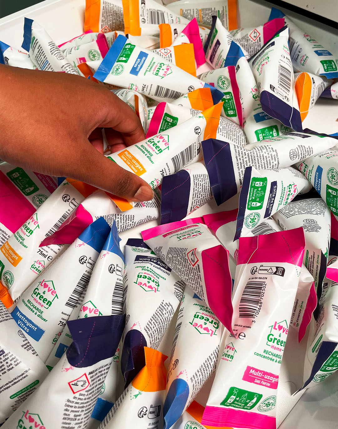 Pack: Multi-use spray met eco-depressieve gecertificeerde geur