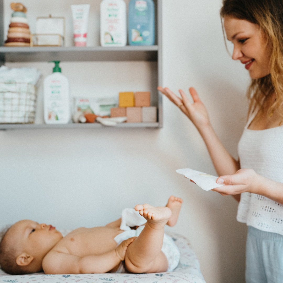 Changer la couche de bébé : le guide complet étape par étape
