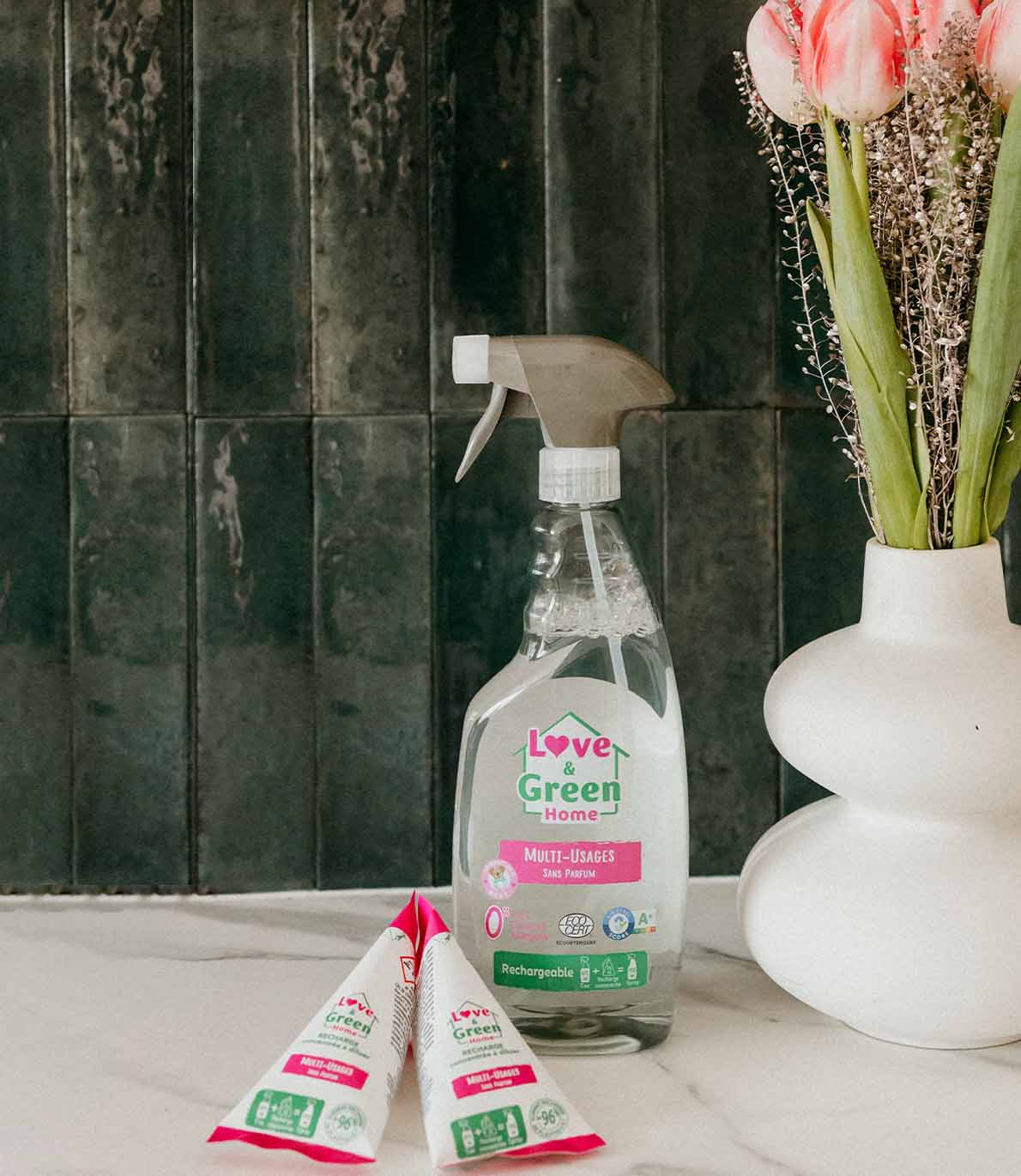 Pack: Fragrance-free multi-use spray certified eco-detergent